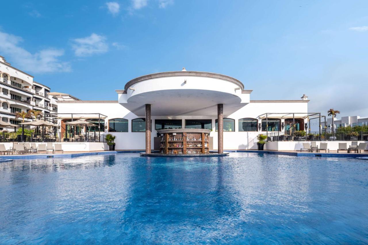 Grand Residences Riviera Cancun, Station touristique Puerto Morelos